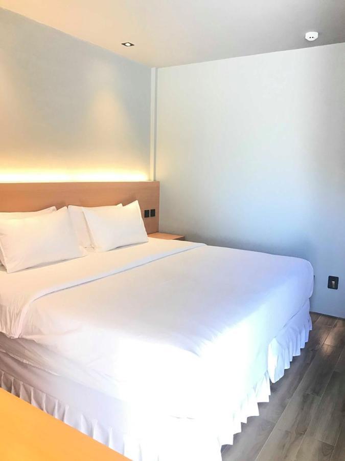 Mayfair Resort Panglao Exterior photo